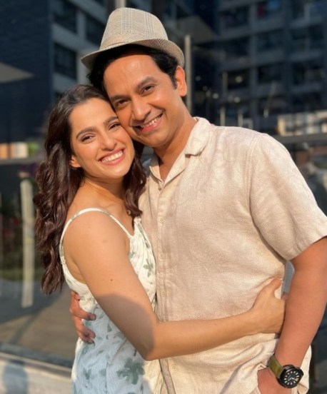 priya bapat and umesh kamat enjoying goa trip