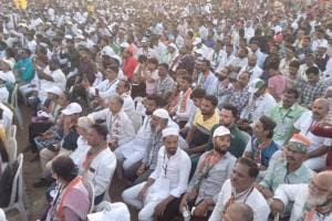 large crowd of workers gathered for Rahul Gandhi rally