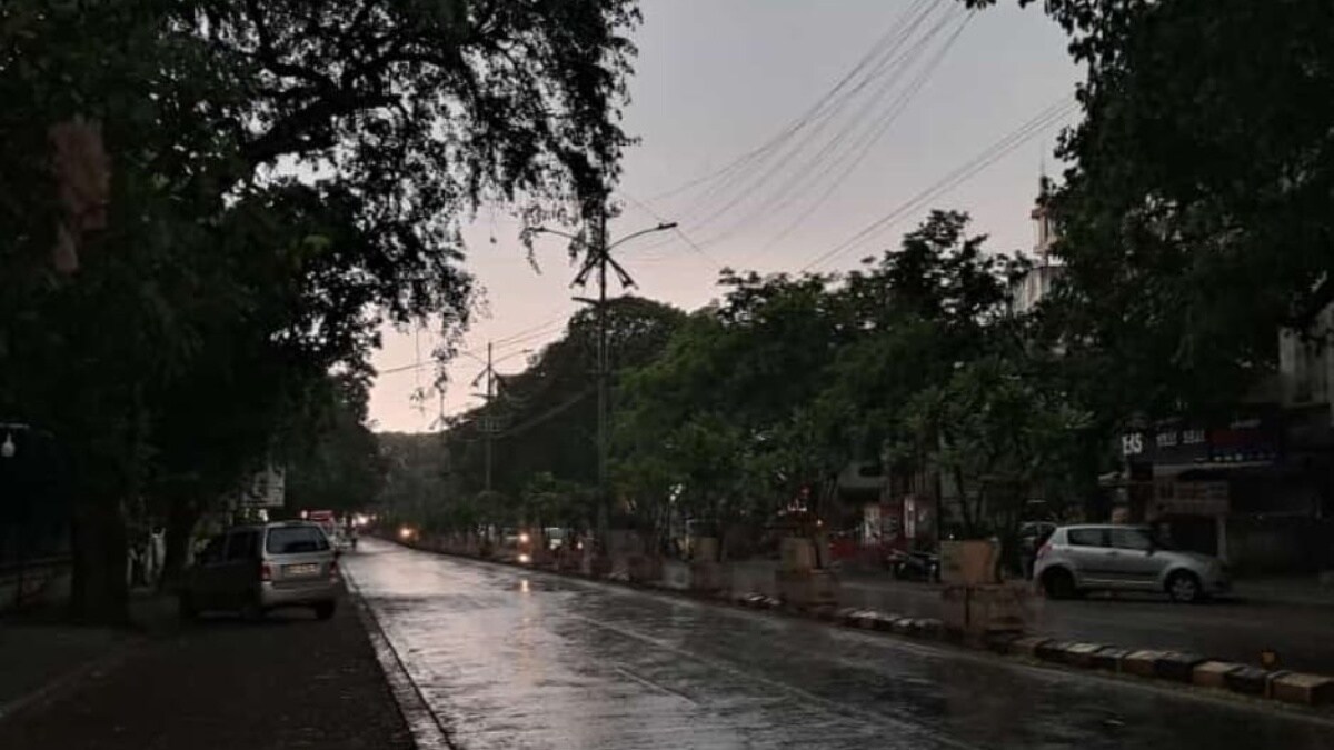 rain with stormy winds in nagpur