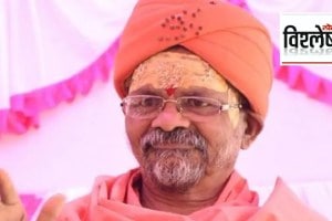 Who is Shantigiri Maharaj Why is his candidature in Nashik becoming troublesome for Mahayutti