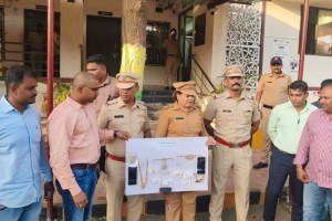 thief revealed in front of vasai police committed 65 house burglaries