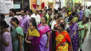 long queues for voting in mumbai