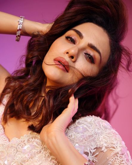 Amruta Khanvilkar White Saree
