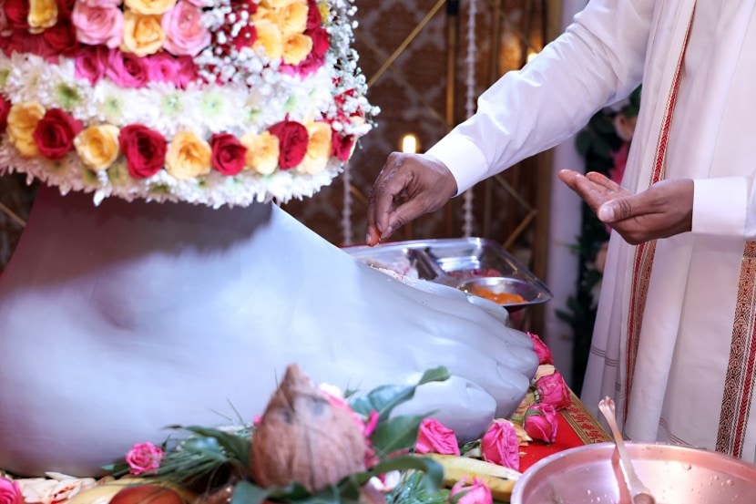 Lalbaugcha Raja Ganesh Muhurat Puja