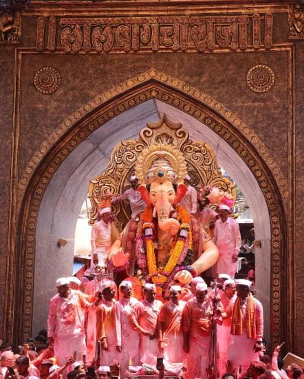 Lalbaugcha Raja Ganesh Muhurat Puja