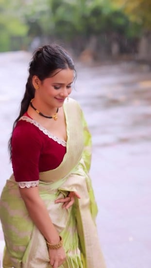 Madhura Joshi Saree Look