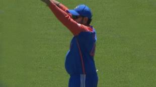 Fact Check Rohit Sharma Belly Picture Goes Viral