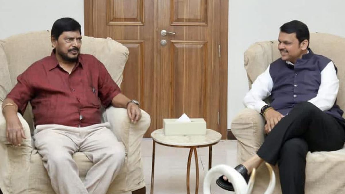 Ramdas Athawale devendra fadnavis