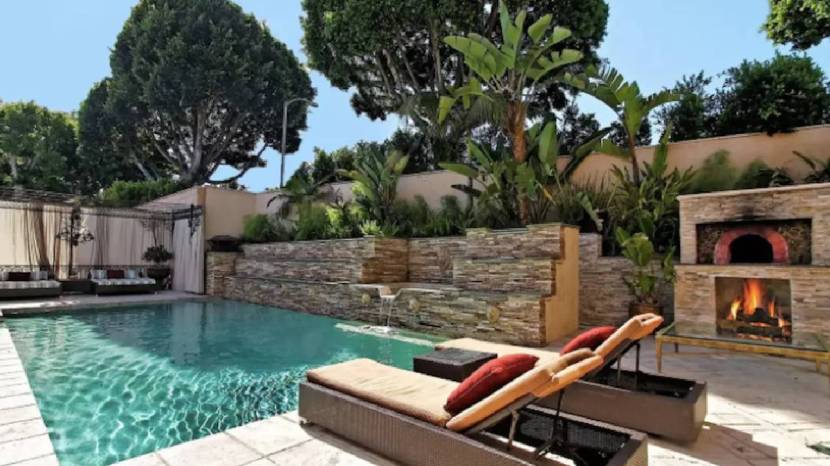 Shahrukh Khan Beverly Hills Mansion
