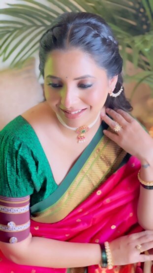 Sayali Sanjeev Pink Paithani Saree
