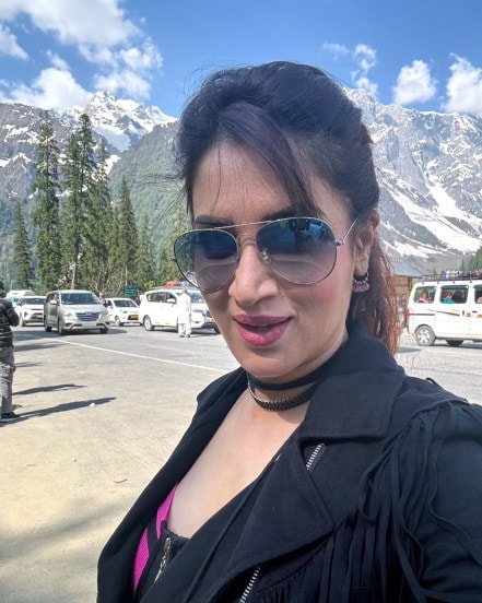 Smita Gondkar Manali Trip