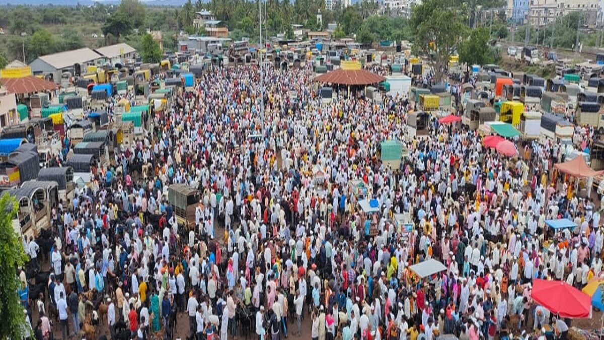 Lonand Bazaar, Bakri Eid,