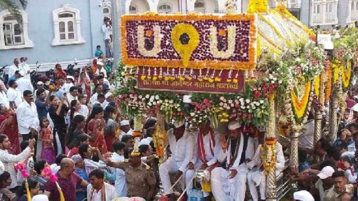 Pune, Palkhi Sohla, Massive Security Deployment, sant dnyaneshwar maharaj Palkhi, Tukaram maharaj Palkhi, Pune Palkhi Sohla,