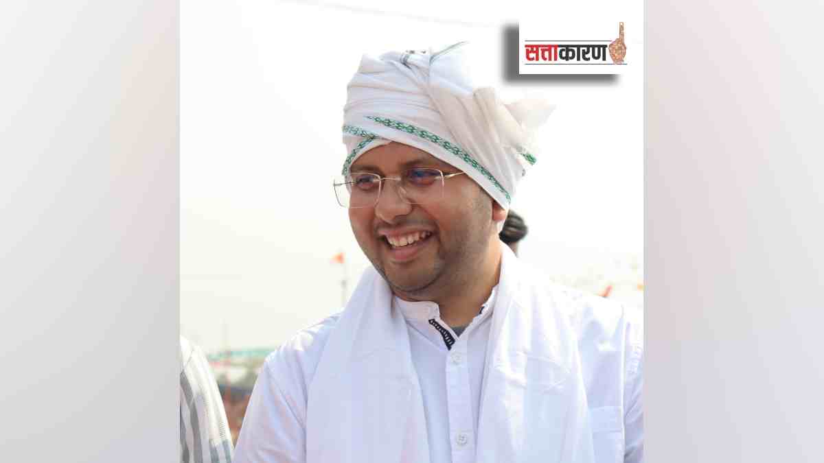 Nandurbar lok sabha seat, Newly Elected MP Adv Gowaal Padavi, new leader of Tribal Community , Adv Gowaal Padavi political journey, gowaal padvi, sattakaran article,