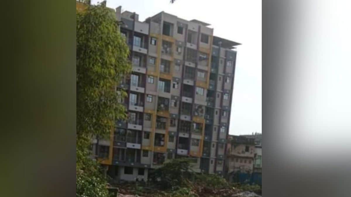 Hammer on illegal building on park reservation in Kopar