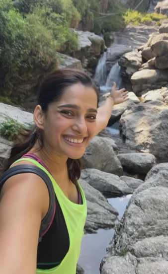 priya bapat solo trip