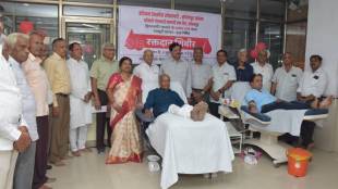 ashok navare donated blood for 234 times in 48 year