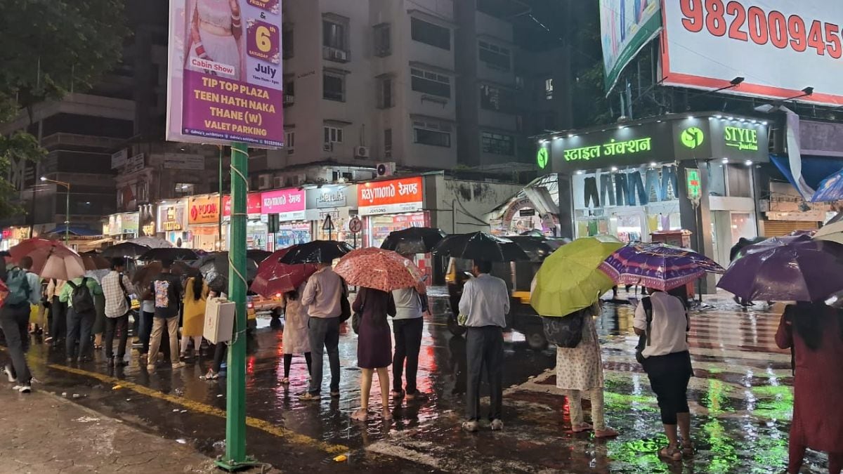 Shortage of rickshaws in Thane city after the onset of monsoon