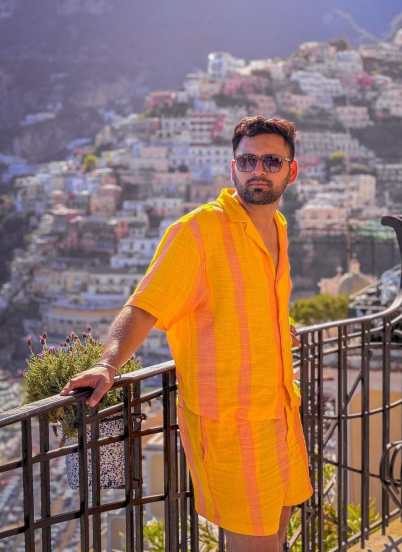 siddharth chandekar and mitali mayekar italy vacation trip