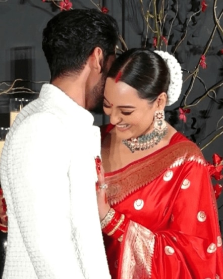 sonakshi sinha zaheer iqbal education