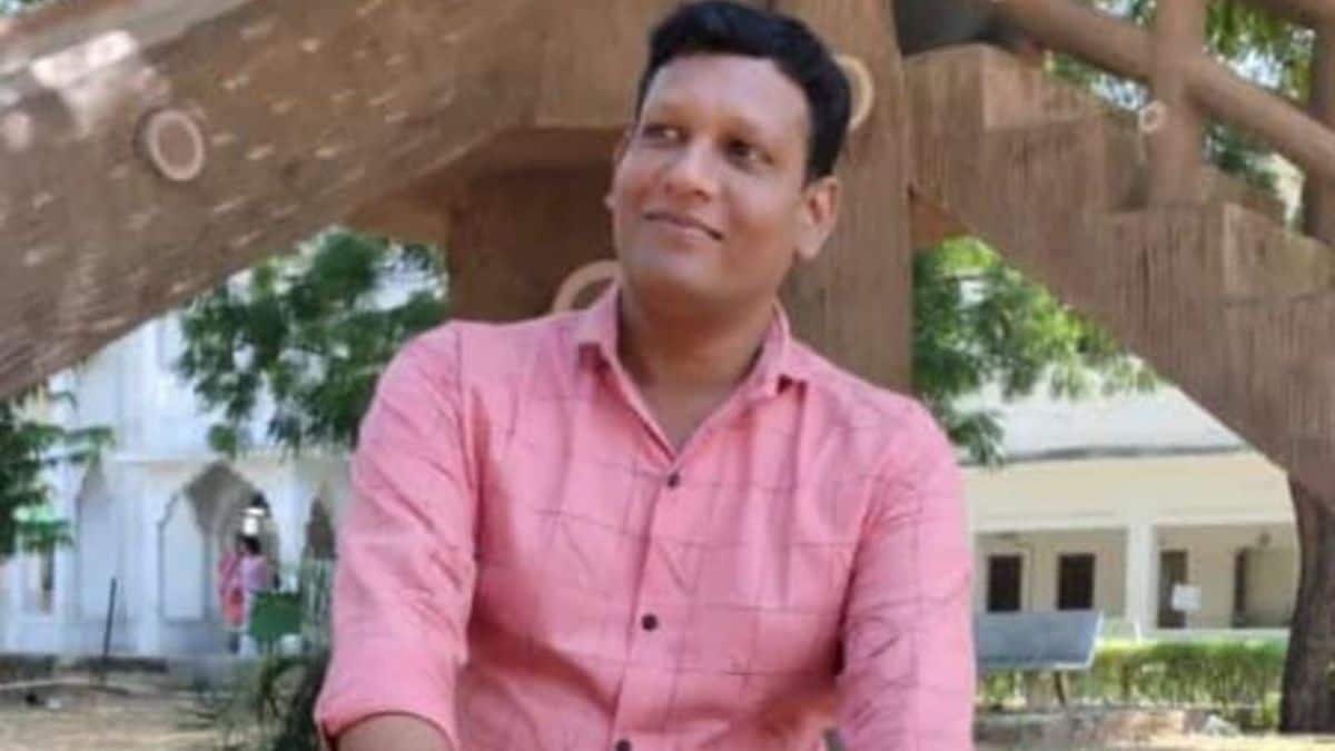 man commits suicide due to wifes immoral relationship