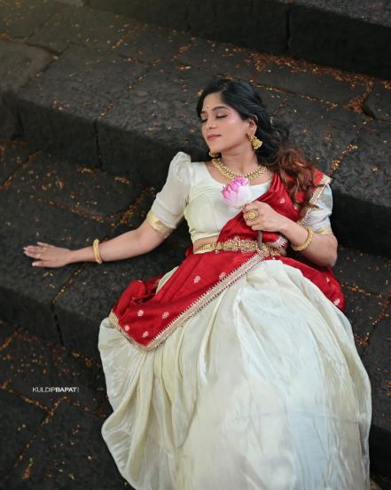 Samruddhi Kelkar South Indian Look