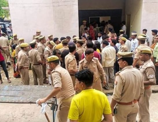 UP Hathras Stampede News in Marathi