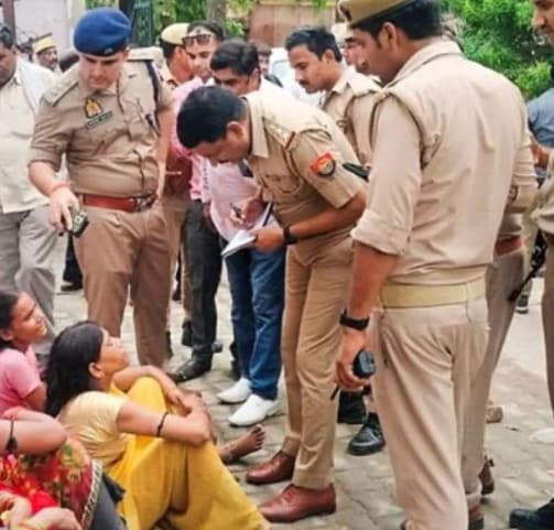 UP Hathras Stampede News in Marathi