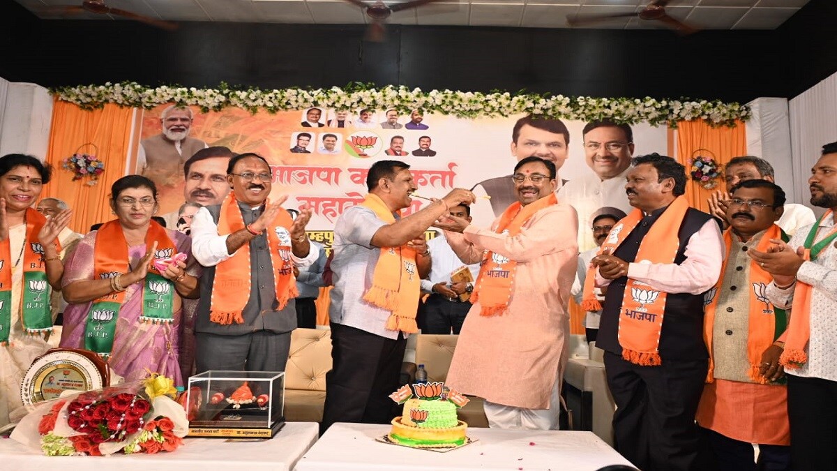 Sudhir Mungantiwar, vijay wadettiwar,