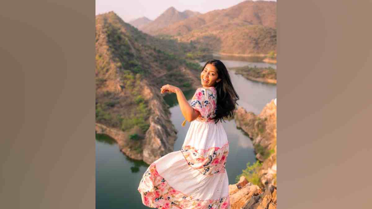 Reel Star Aanvi Kamdar, kumbhe waterfall, Mumbai woman, tourism, Kumbhe, Mangaon taluka, Instagram reel, Aanvi Kamdar, Chartered Accountant, influencer, fell into ravine, rescue teams, fatal accident, raigad news,