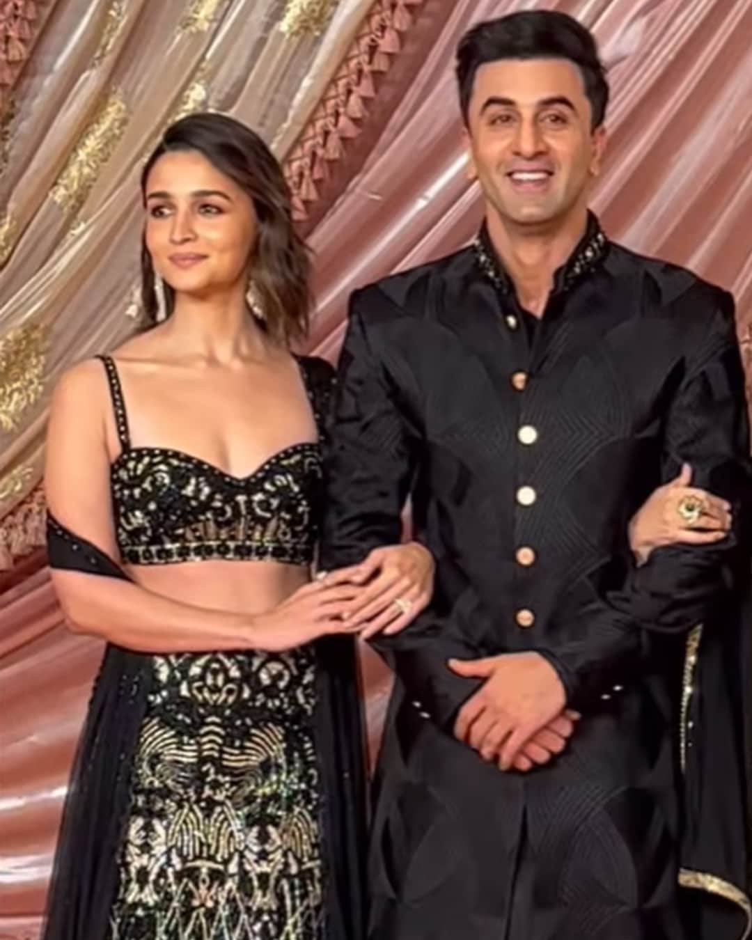 Alia bhatt lehenga ambani sale
