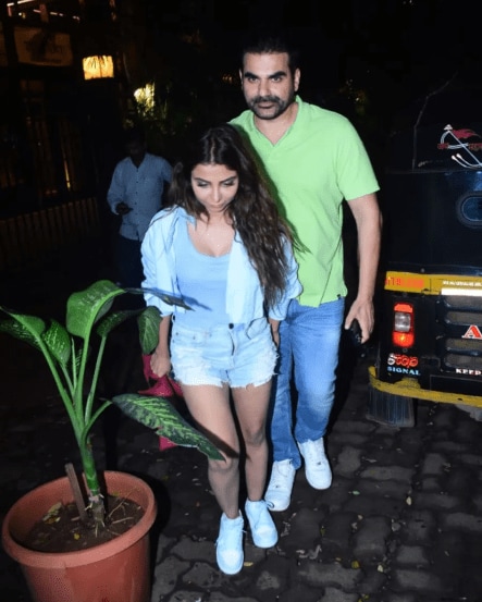Arbaaz Khan and Shura Khan spotted outside the Best Maternity Clinic paparazzi asked about good news