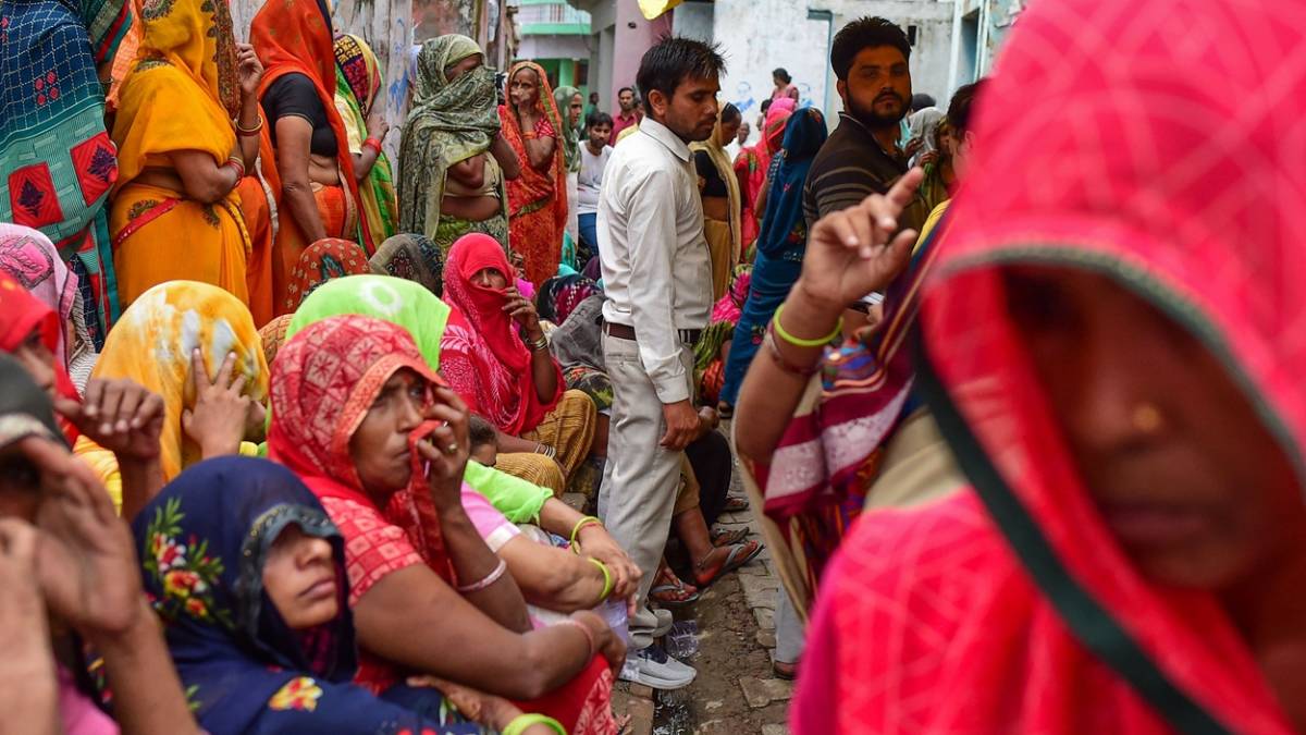 UP Hathras Stampede News in Marathi