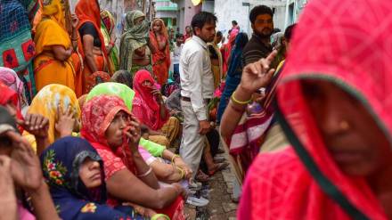UP Hathras Stampede News in Marathi