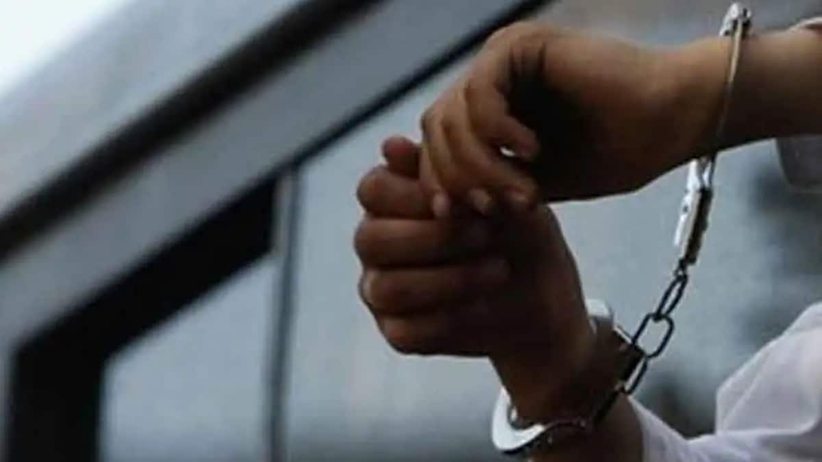 kamala mill, Ramesh gowani arrested