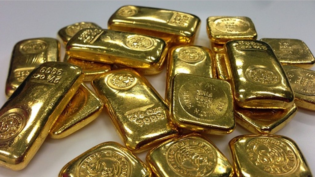mumbai businessmen, cheated for rupees 1 crore