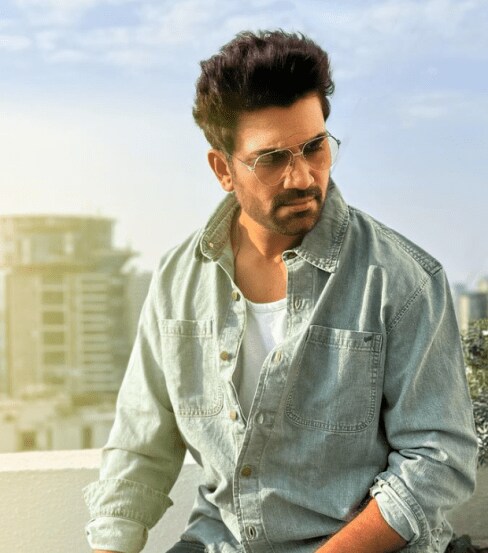 sharad kelkar