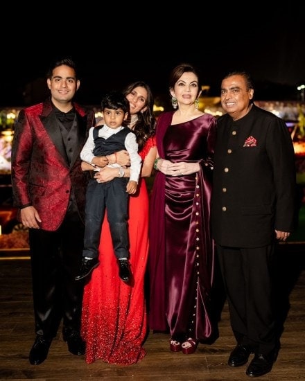 akashwithwifekids