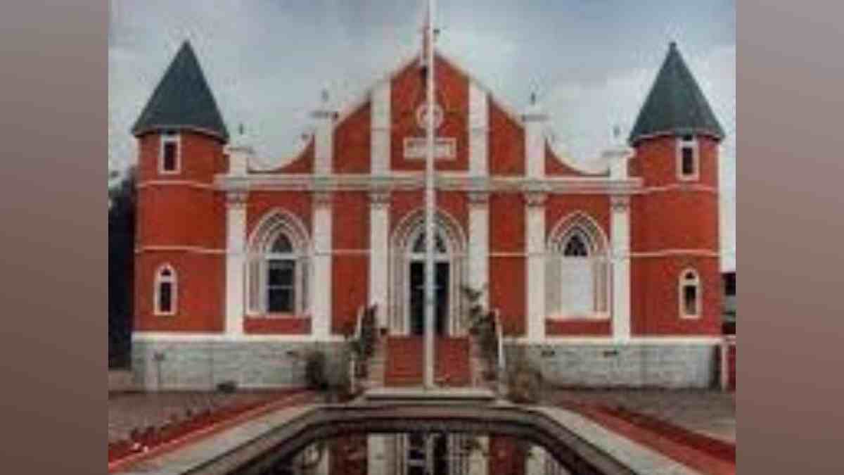 Former Chief Executive of Phaltan municipal council, Chief Executive on Compulsory Leave, Land Grabbing Investigation, Phaltan news, satara news