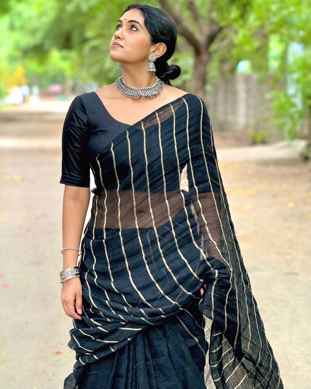 Rinku Rajguru shared photos on black saree on social media