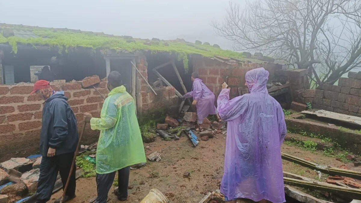 ( विशाळगडावरील अतिक्रमणे हटवण्यास सुरुवात झाली आहे.)( संग्रहित छायाचित्र)/ लोकसत्ता