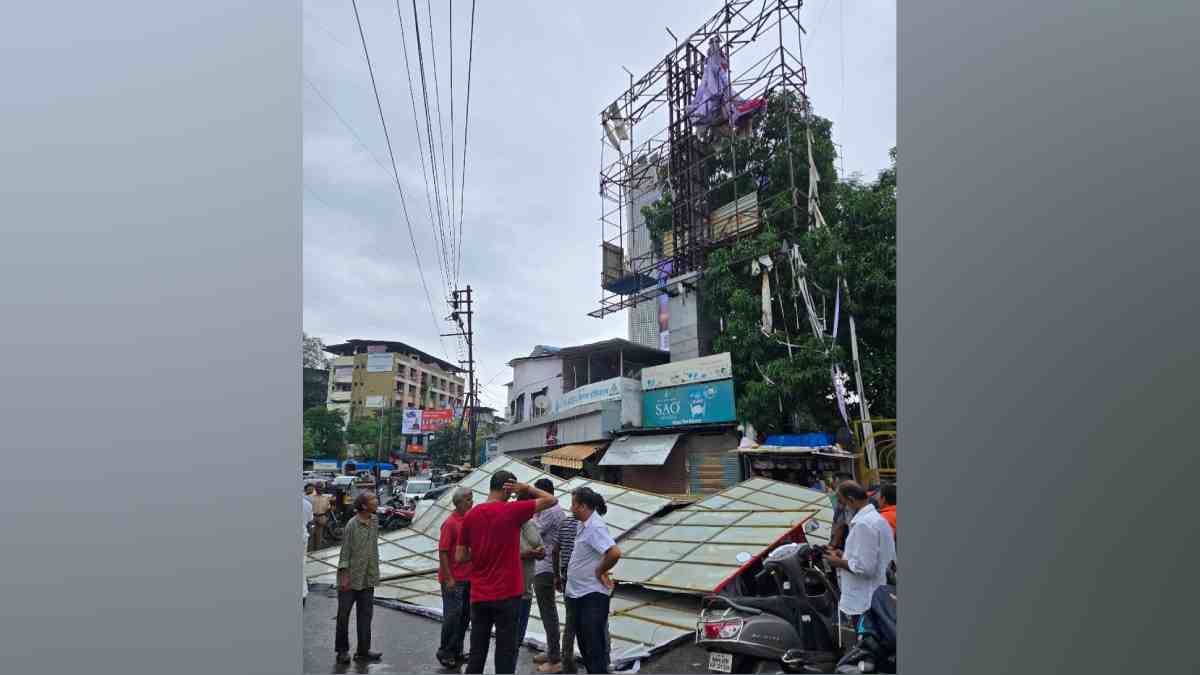 Kalyan| kalyan hoarding collapse| Sahajanand Chowk