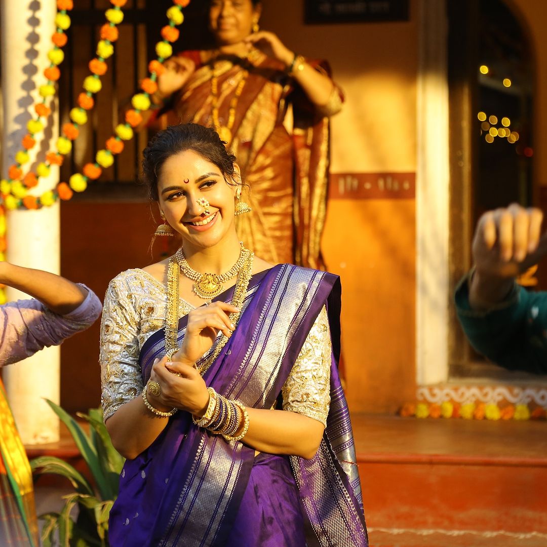 Gharat Ganpati, Actress Nikita Dutta