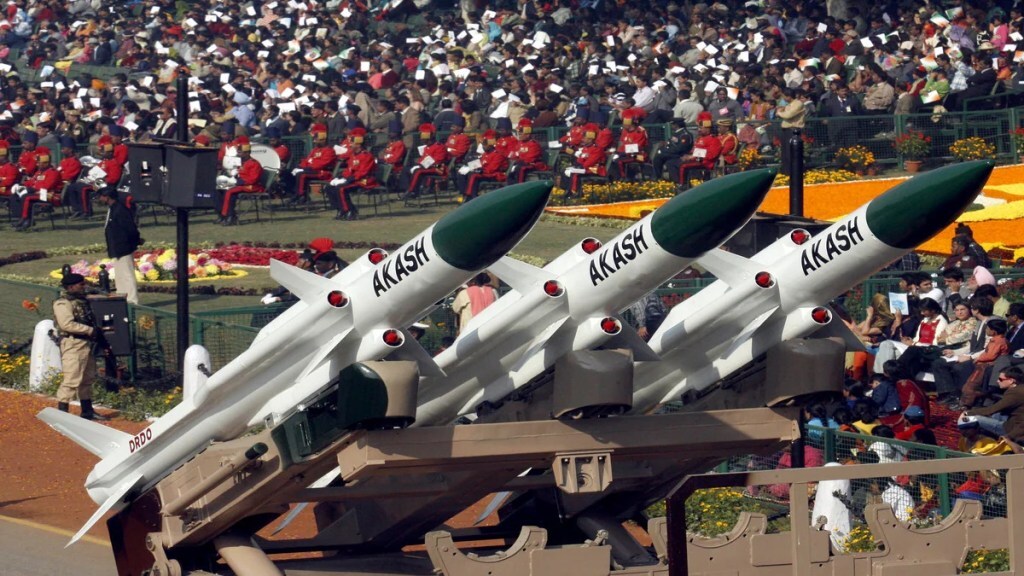 india s defense export in marathi