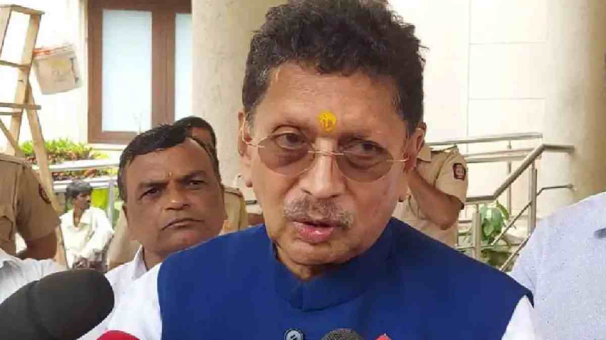 Education Minister Deepak Kesarkar, suspension, Thane education officer, Mumbai education officer, Badlapur case, CCTV cameras, municipal schools, delay,