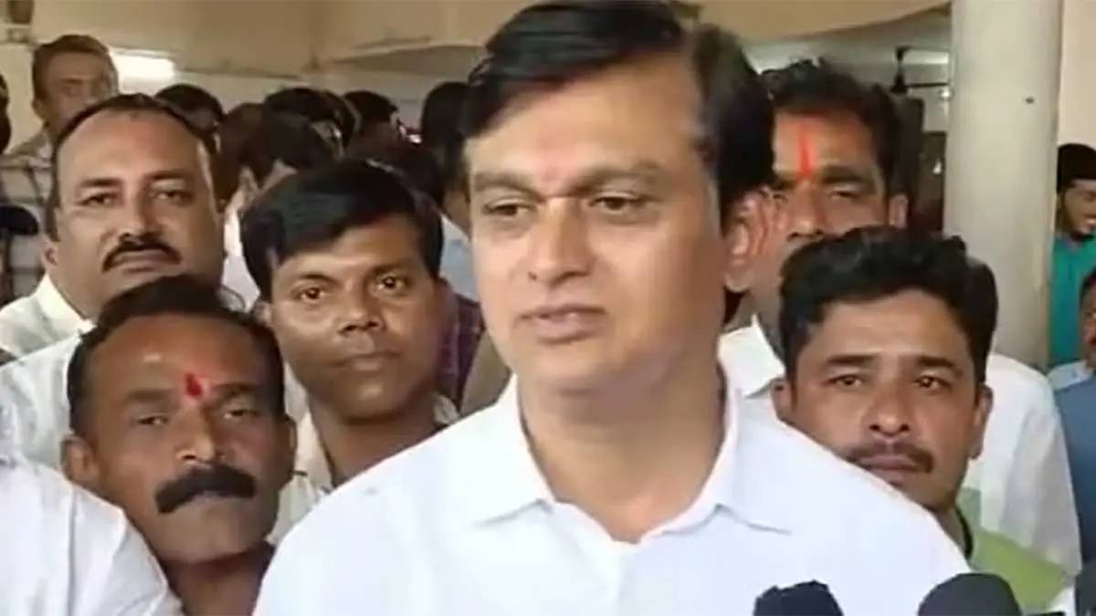 mla mahesh shinde controversial remark on Ladki Bahin Yojana,