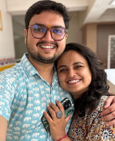 mugdha vaishampayan celebrates first mangalagaur