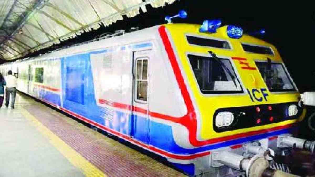 Mumbai, Western Railway, AC Local Trains, Technical Failure, Passenger Inconvenience, Train Breakdown, Churchgate Station, Point Failure, Train Delays,