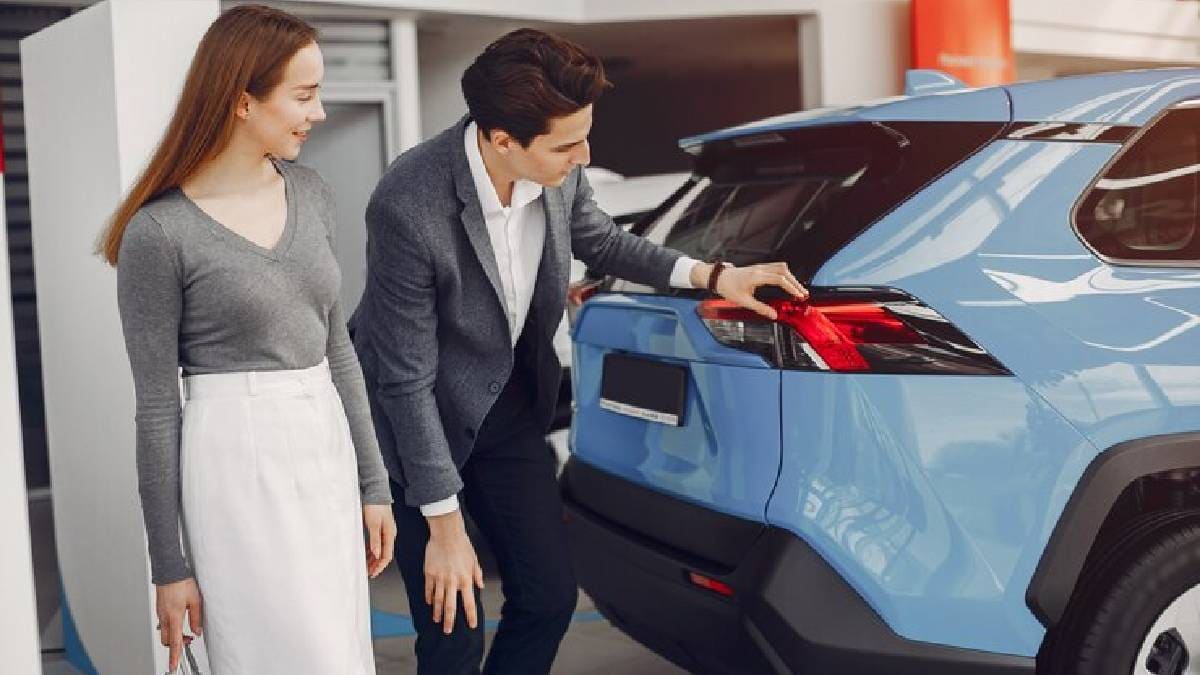 Tips for Buying a New Car in marathi