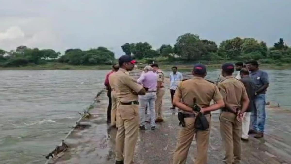 Two people washed away, flood Wardha,